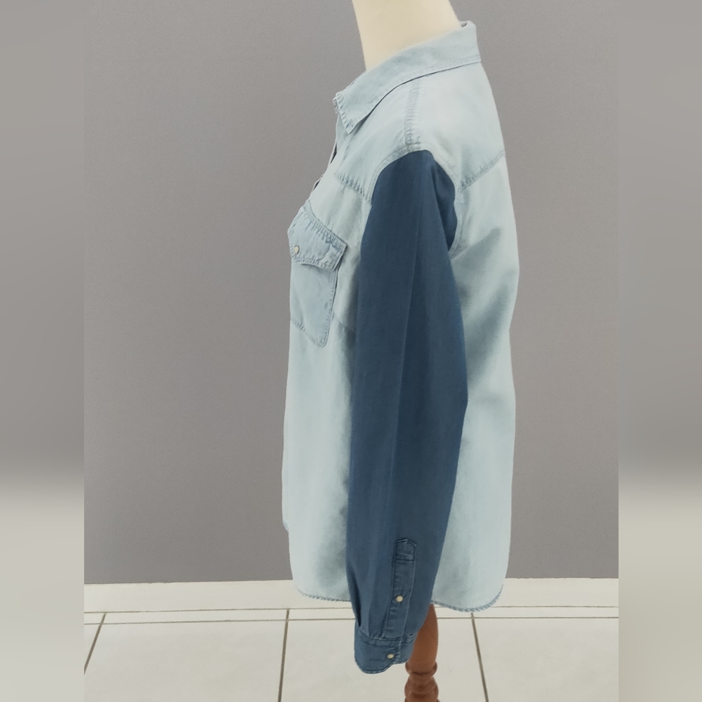 Country Road Chambray Shirt Size S - Picture 2 of 6